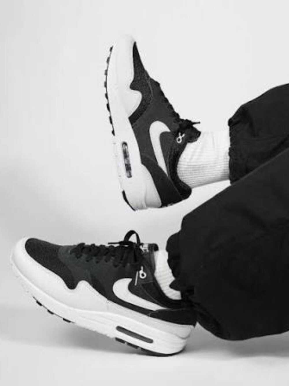 Nike Air Max 1 Essential Off Noir Grey